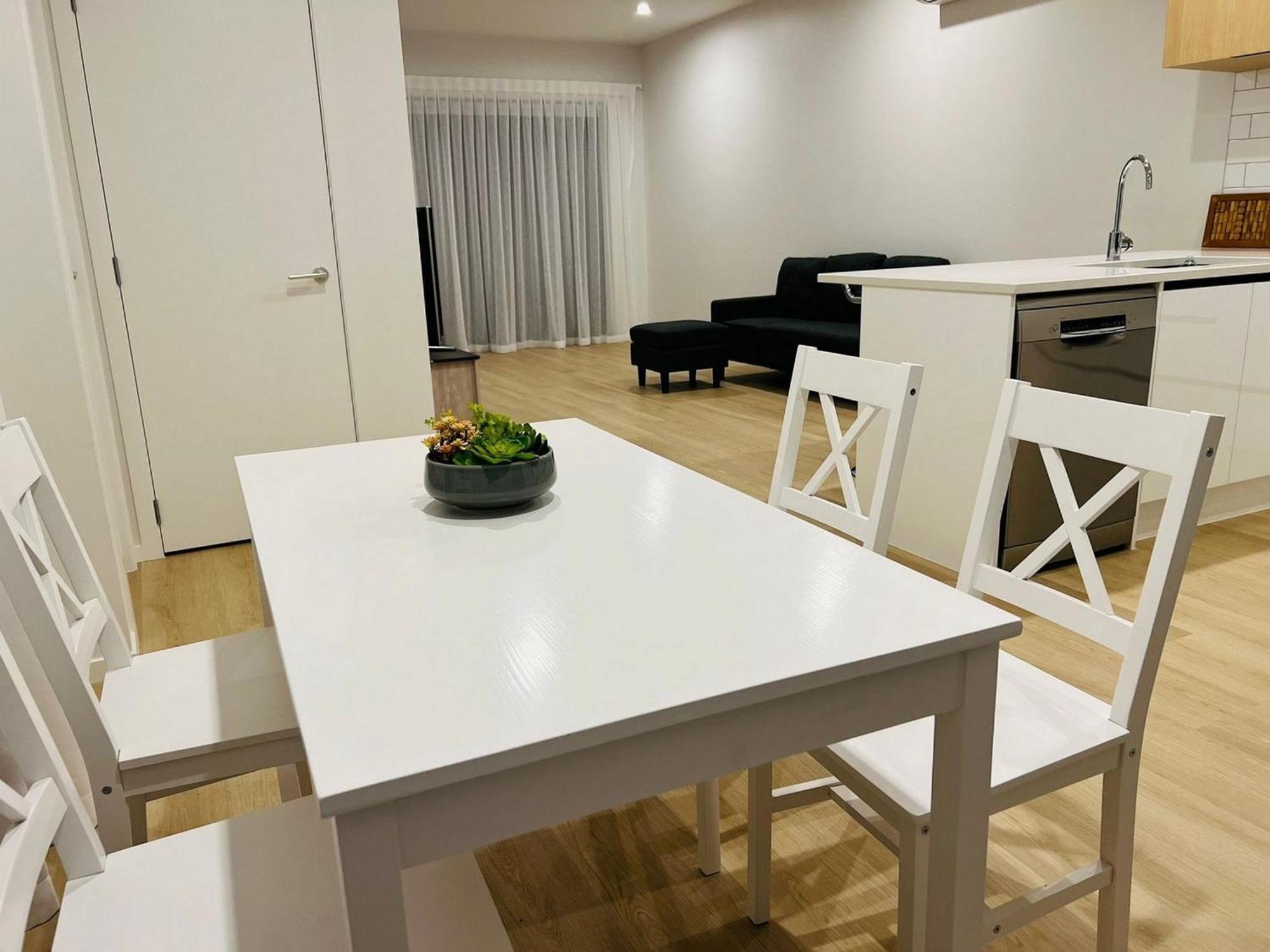 Central Modern 3-Bedroom,3- Bathroom House With Patio And Carpark- Lower Hutt City Centre Exterior foto